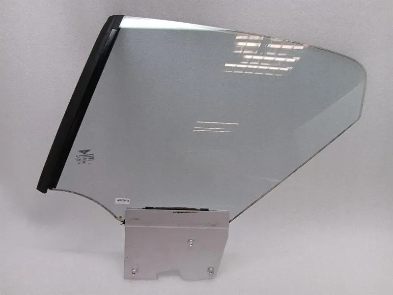 Bentley Continental GT W12 Left Rear 1/4 Glass 3W8845297F Door Glass 1/4 Rear LH