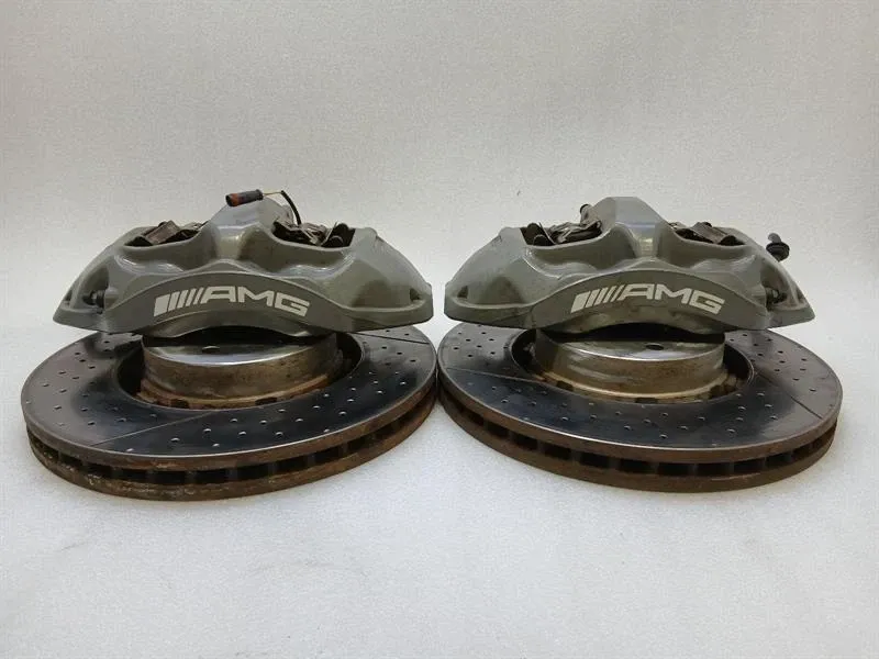 Mercedes GT R190 Roadster Front Brake Set A2054216798 Front Brake System Set