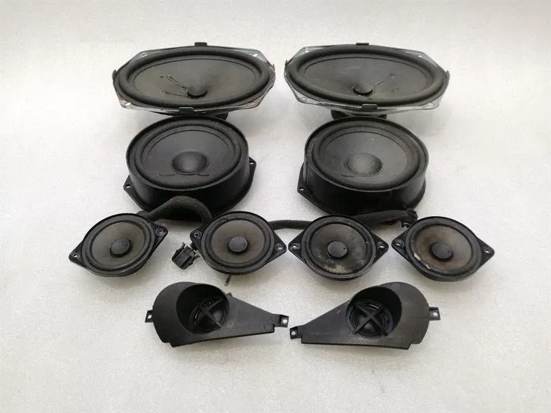 Bentley Continental GT W12 Speaker Set 3W0035411N Speaker Set Faulty