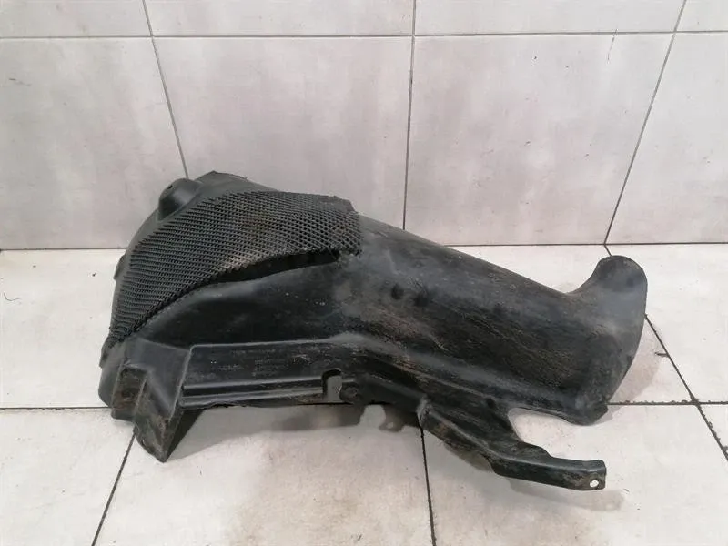 Ferrari 458 F142 Spider Right Wheel Arch Liner 81727900 Wheel Arch Cover FAULTY