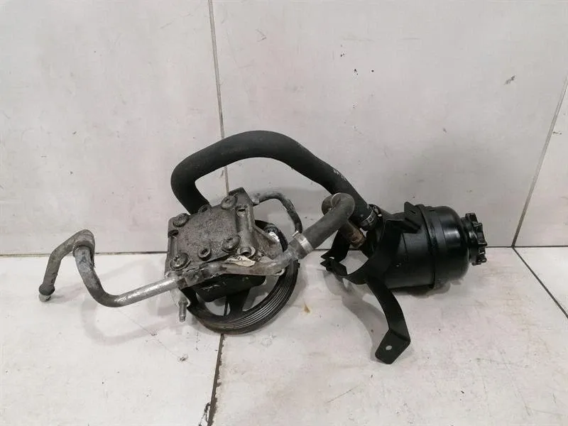 Aston Martin Rapide 10-14 Power Steering Pump DG43-3A696-AA Power Steering Pump