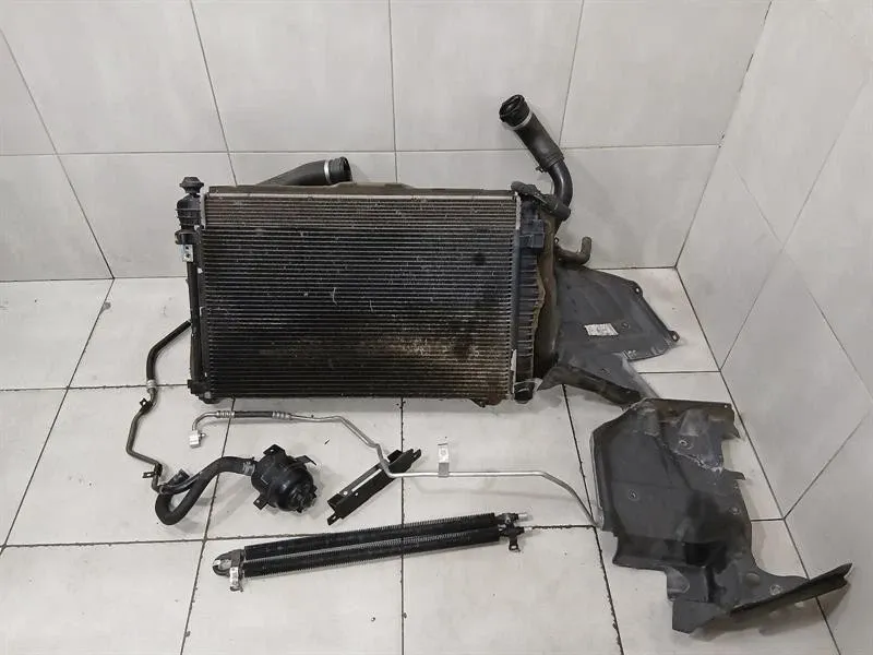 Aston Martin DB9 Volante radiator pack set 8D33-8005-AC radiator package set