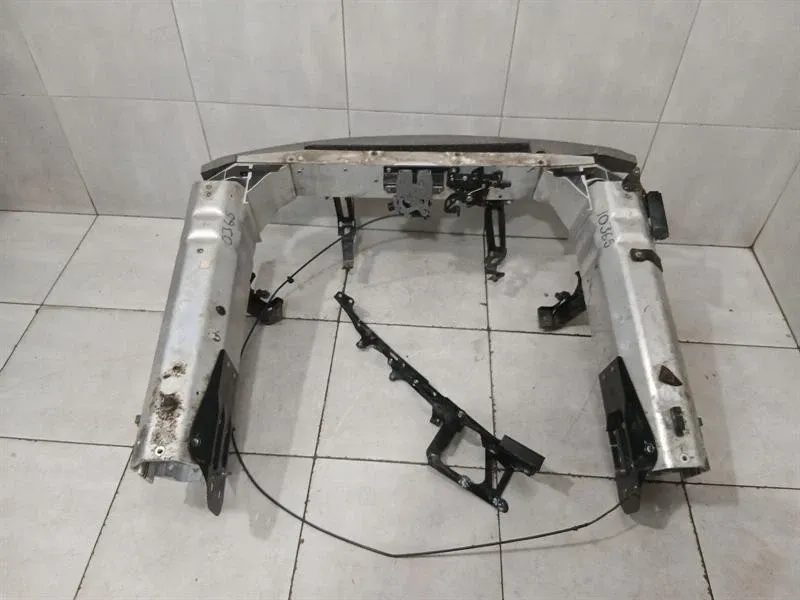 McLaren 650S Spider Front End beam11A6610CP lock carrier front mask defects