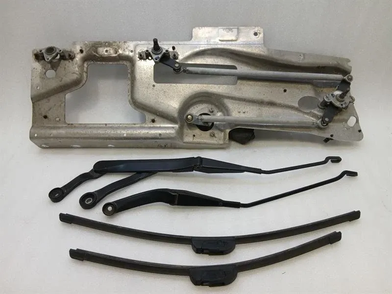 Aston Martin DB9 Volante Front Wiper Engine CD43-17504-DA RHD UK JPN AU