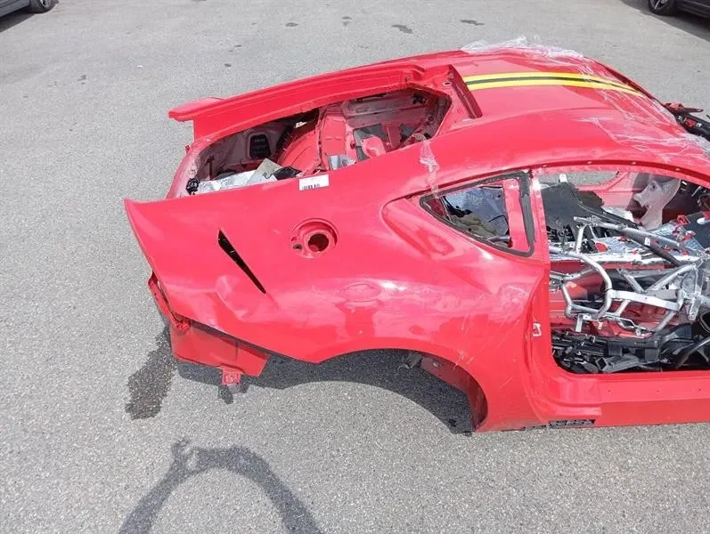 Ferrari 812 Superfast rear right wing 985813585 rear right fender defects