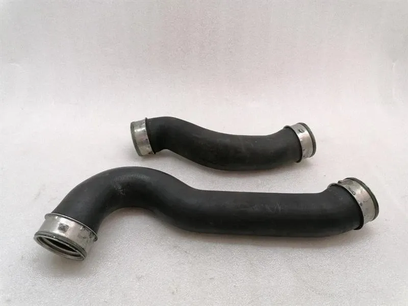 Porsche 911 996 intercooler pipe 99611064573 pressure pipe charge air pipe 99611064475