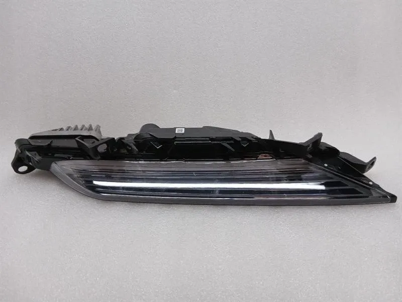 Porsche Macan 95B DRL daytime running light 95B953042B right daytime running light
