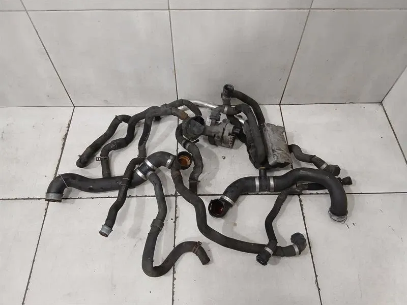 Mercedes C C63 W205 Cooling Pipe A0005003100 Cooling Water Hose Hose AMG