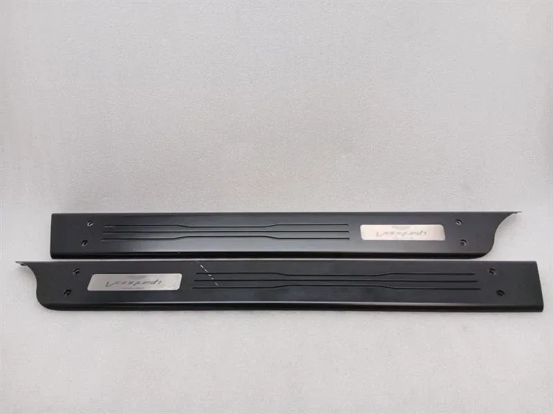Aston Martin Vanquish AM310 Door Sill DD33-132A11-AG Door Sill Trim