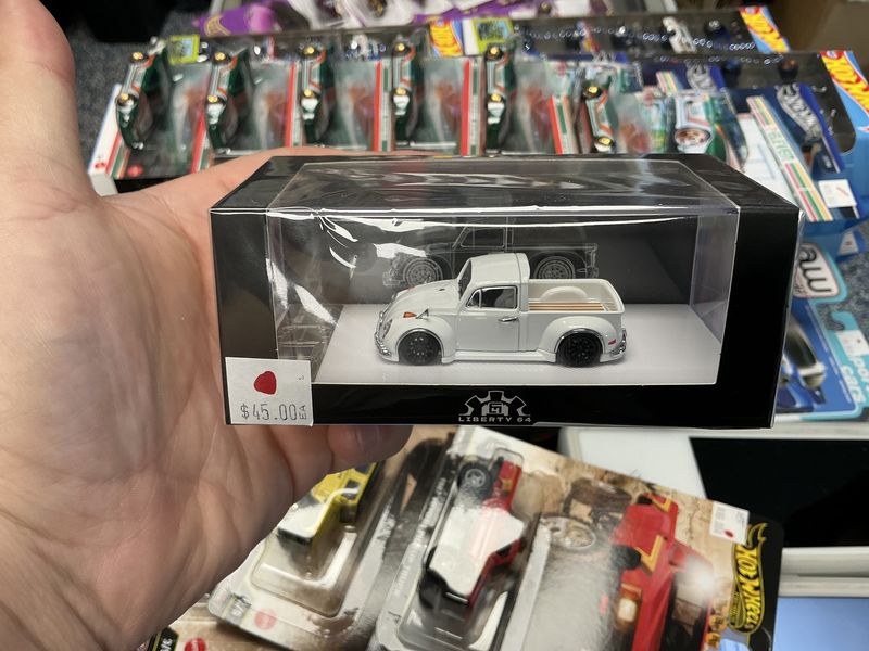 Volkswagen Beetle pickup white