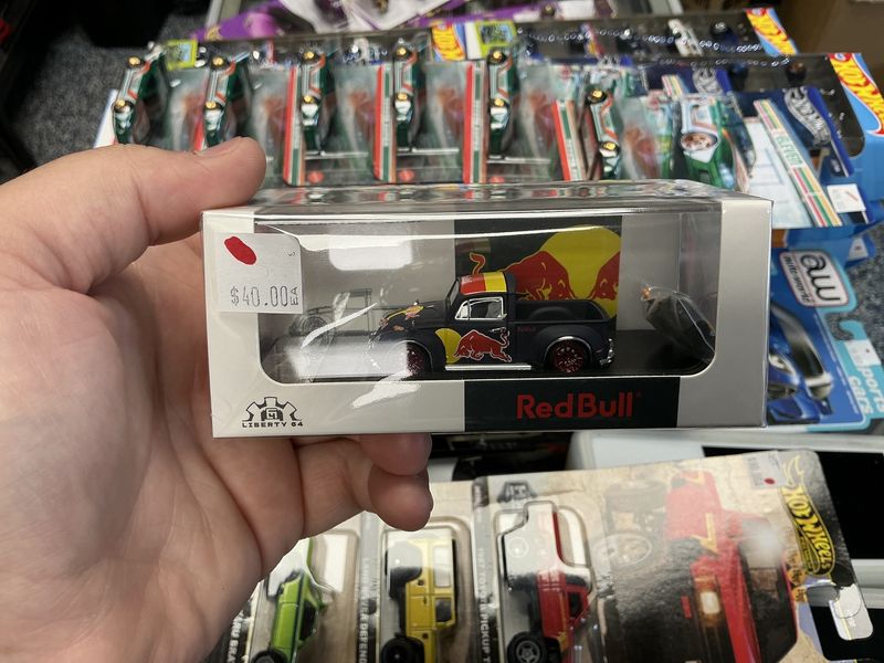 Volkswagen Beetle pickup red bull