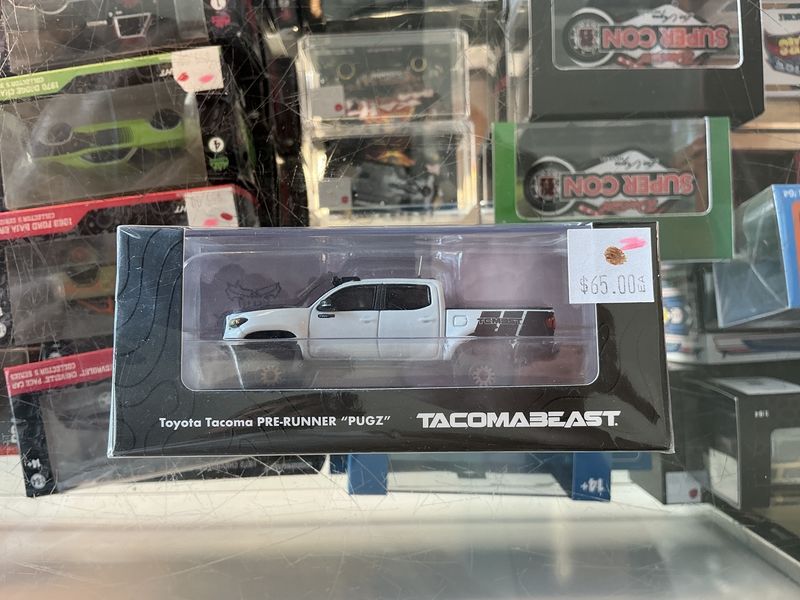 Toyota Tacoma pre runner ‘pugs’