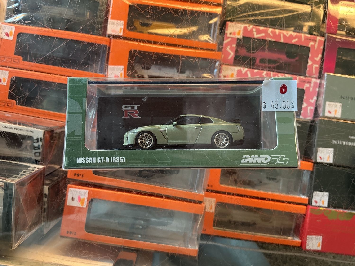 Nissan gtr r35 green