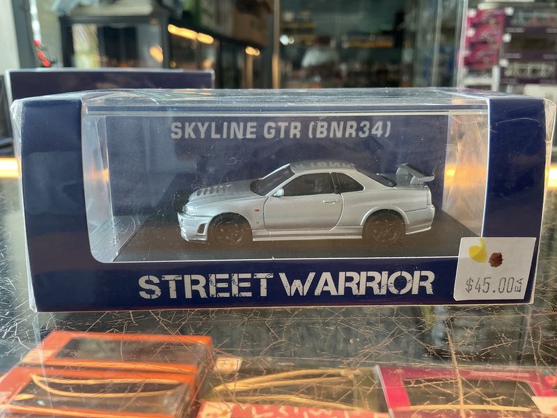 Nissan skyline r34 z tune silver