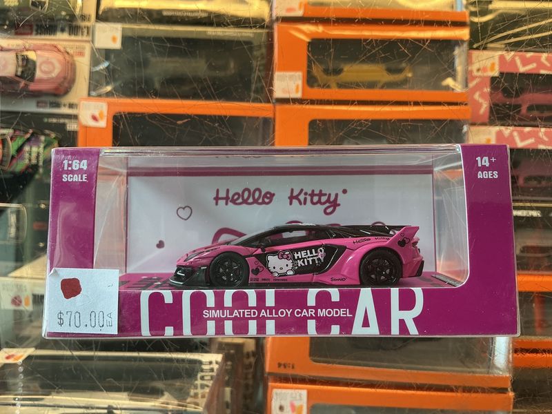 Hello kitty Lamborghini pink/black