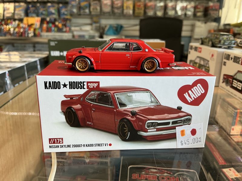 Nissan skyline 2000GT v1