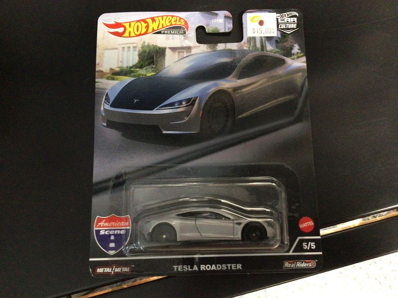 Tesla roadster American scene
