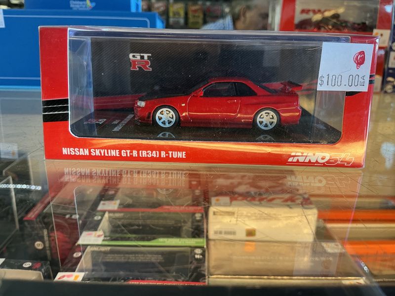 Nissan skyline r34 R tune red