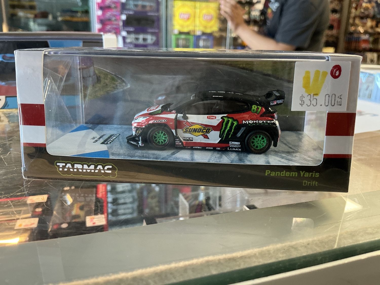 Toyota Yaris pandem Sunoco