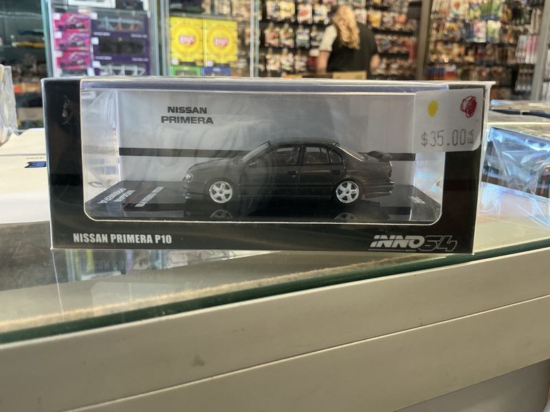 Nissan primera grey