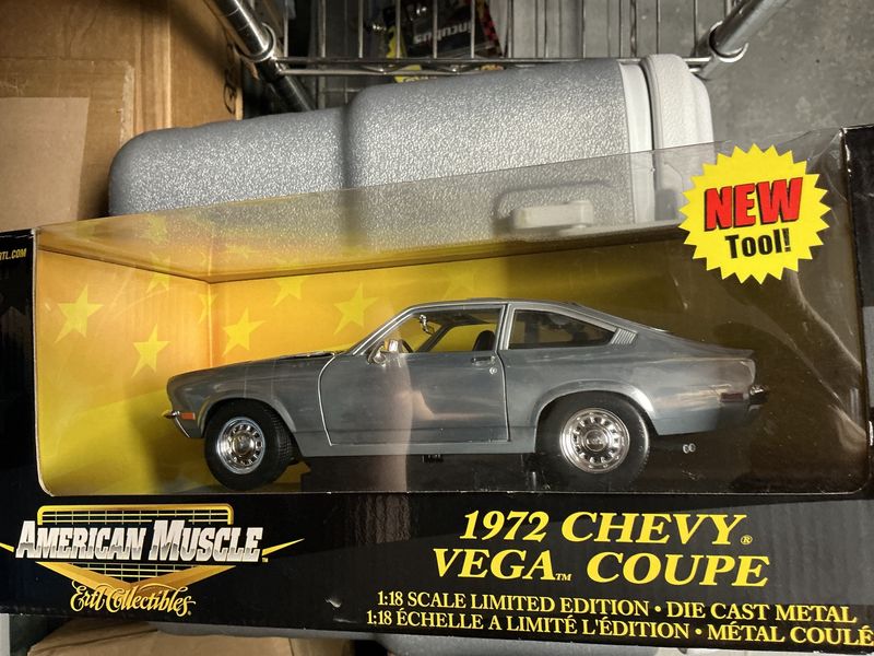 1972 Chevy Vega coupe silver 1/18