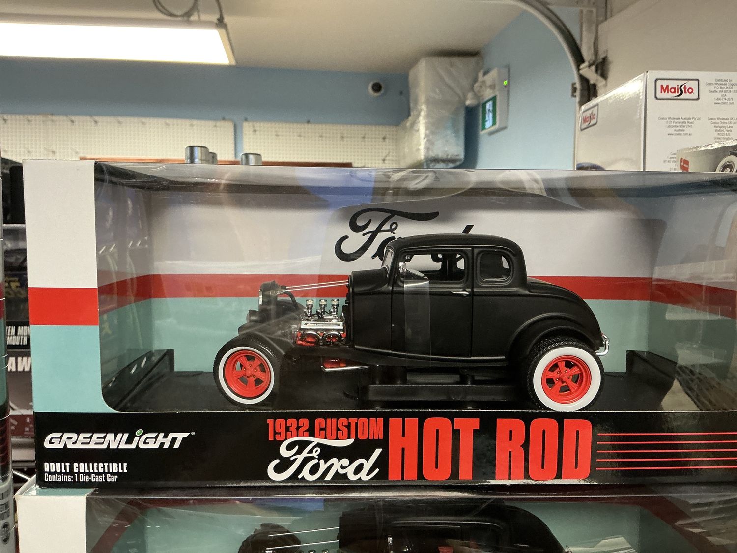 1932 Ford custom hot rod black