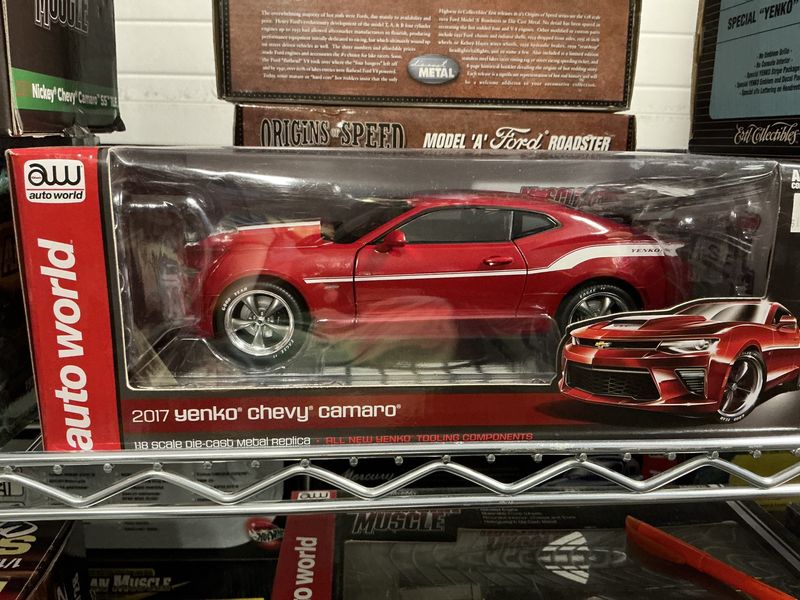 2017 Yanko Chevy Camaro red