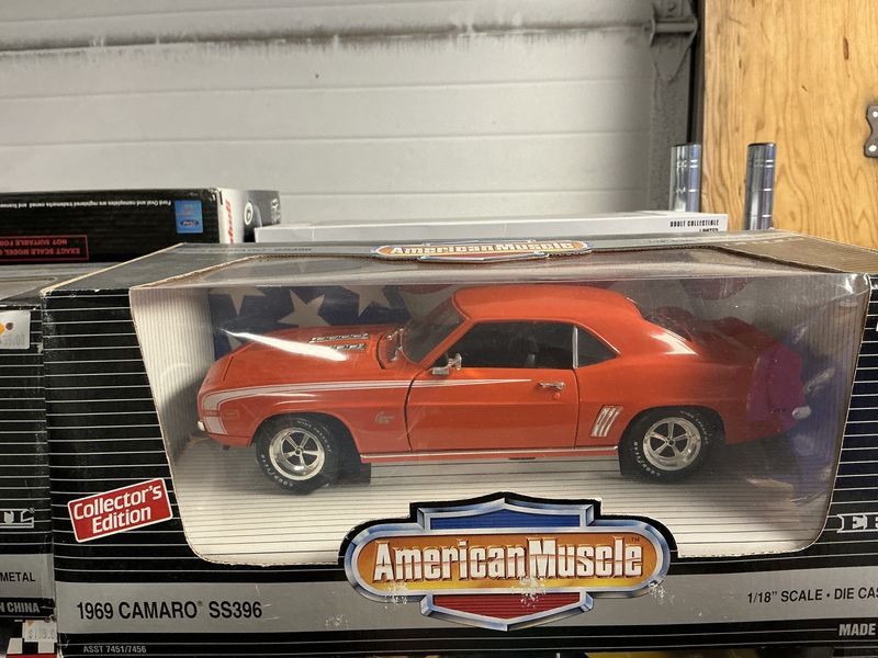 1969 Camaro Chevy SS 396 orange