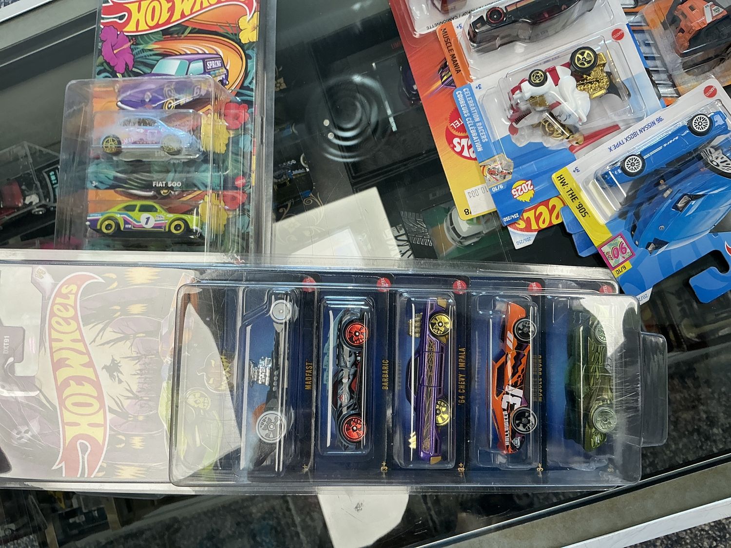 Hot wheels Halloween five pack