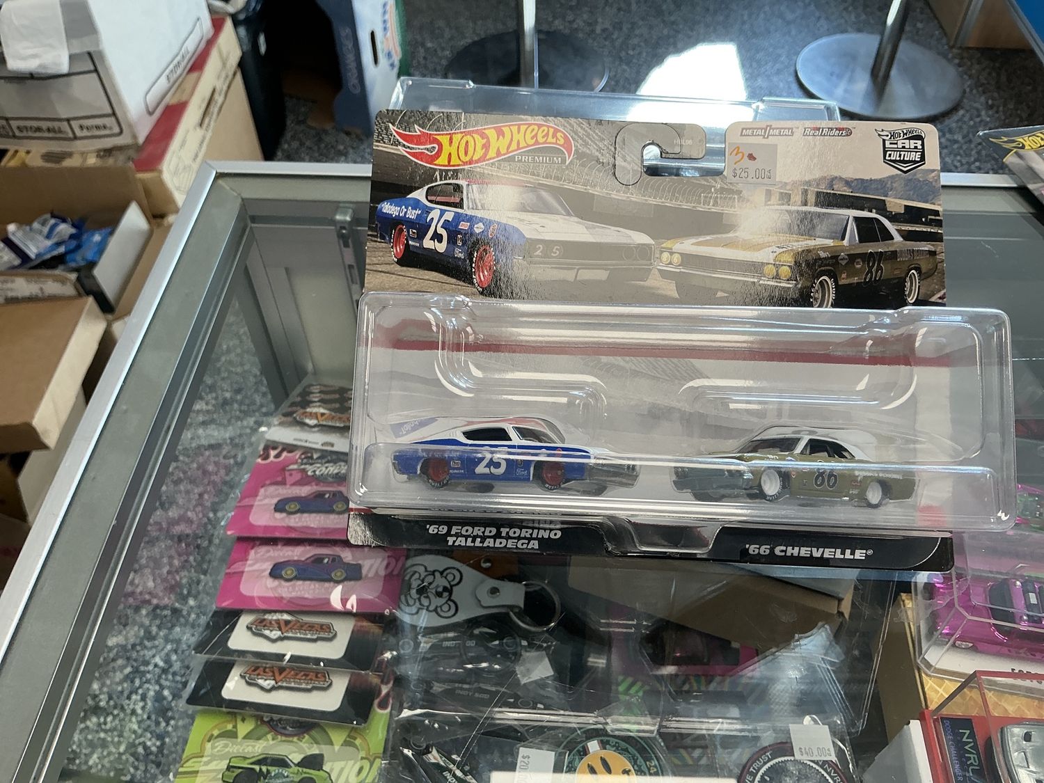 Two car pack  Ford Torino 66 Chevelle