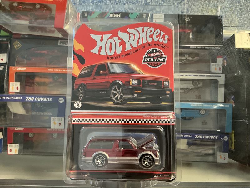 1992 gmc typhoon red