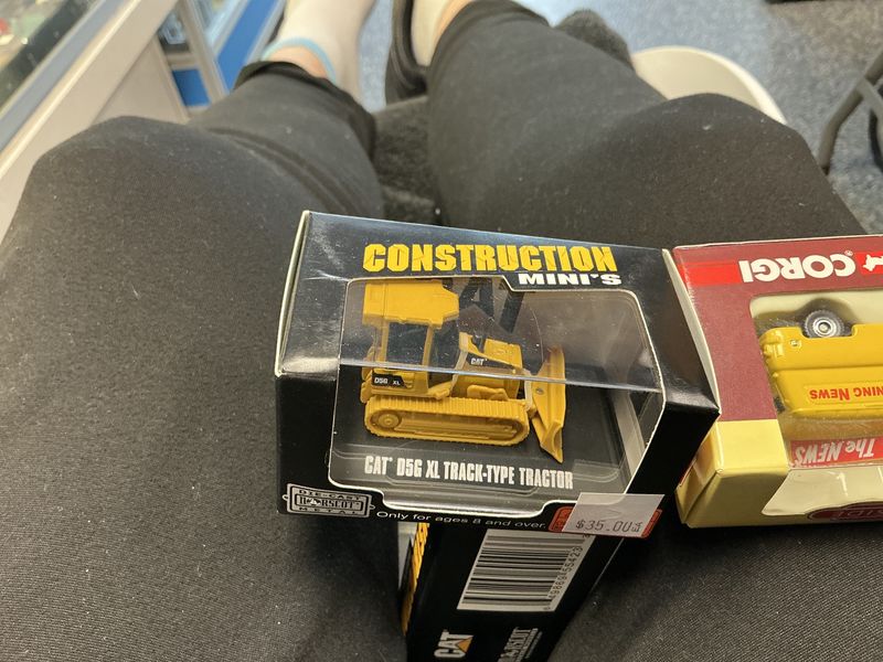 Cat construction minis, D5 GXL track type tractor