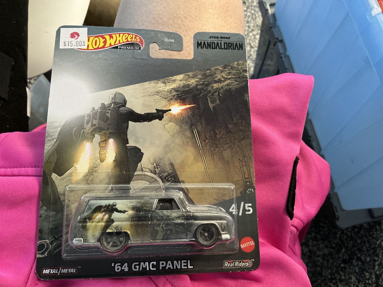 Mandalorian 64 GMC panel