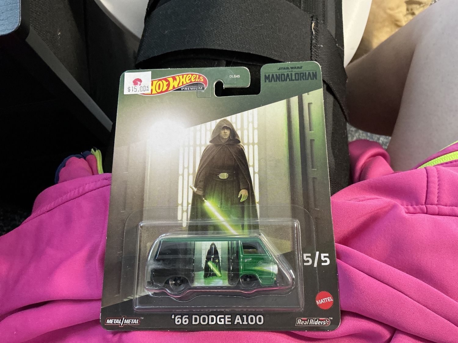 Mandalorian 66 Dodge, a 100