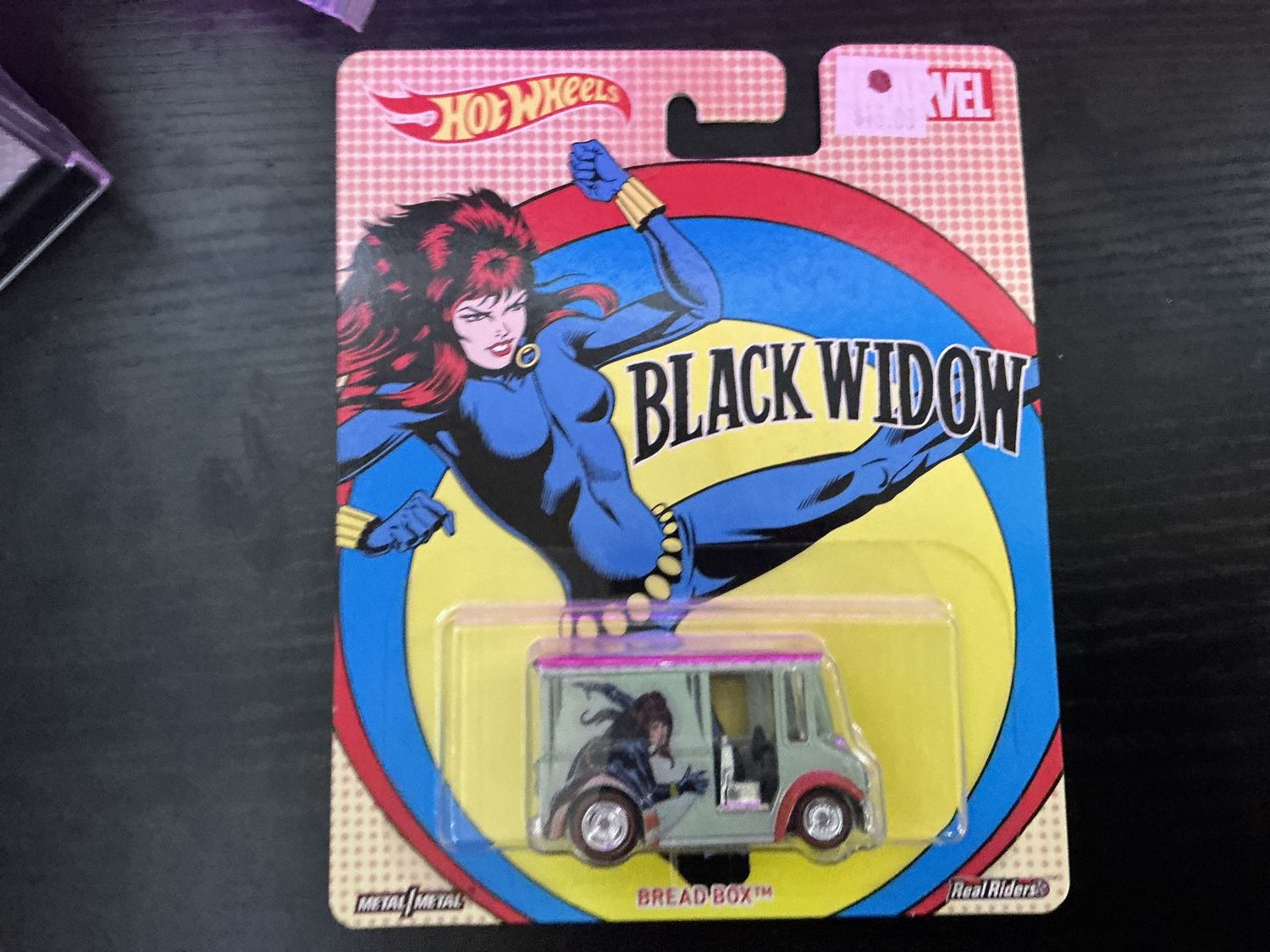 Black widow bread, box