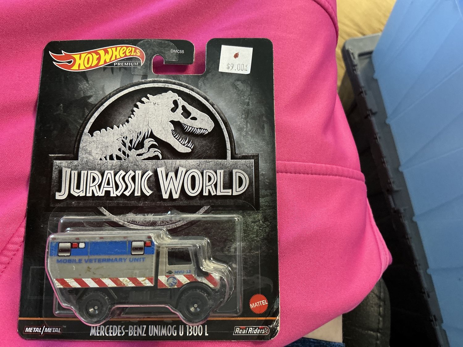 Jurassic World Mercedes-Benz