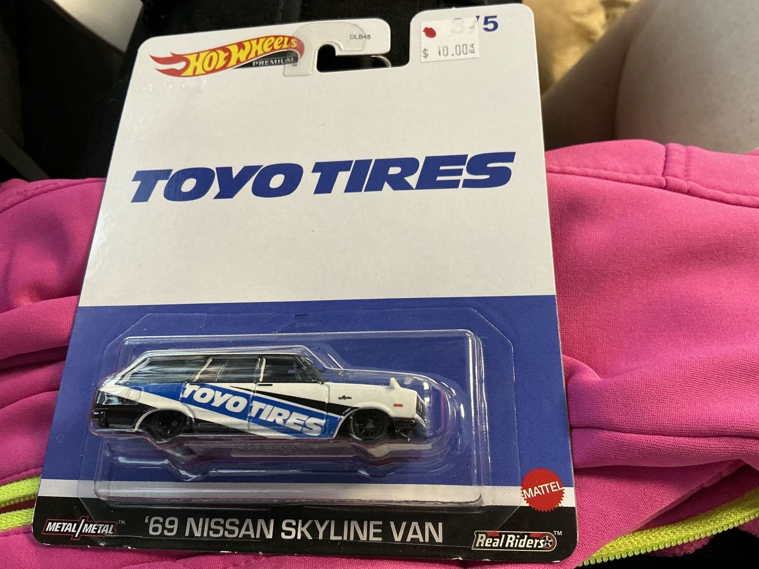Toyota tires 69 Nissan skyline van