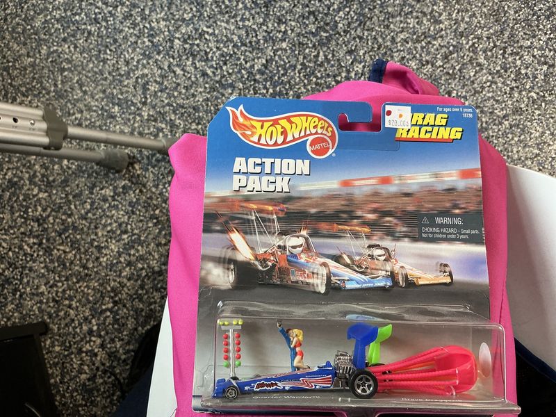 Hot wheels, action pack drag racing