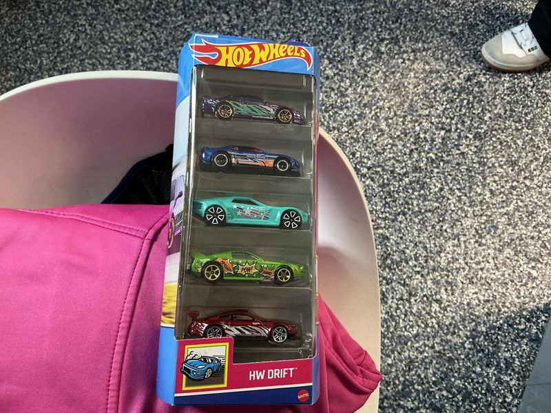 Five pack hot wheels drift