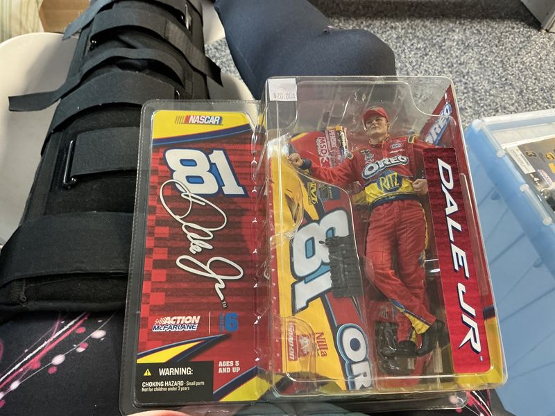 Dale Earnhardt Junior NASCAR figuring Oreo