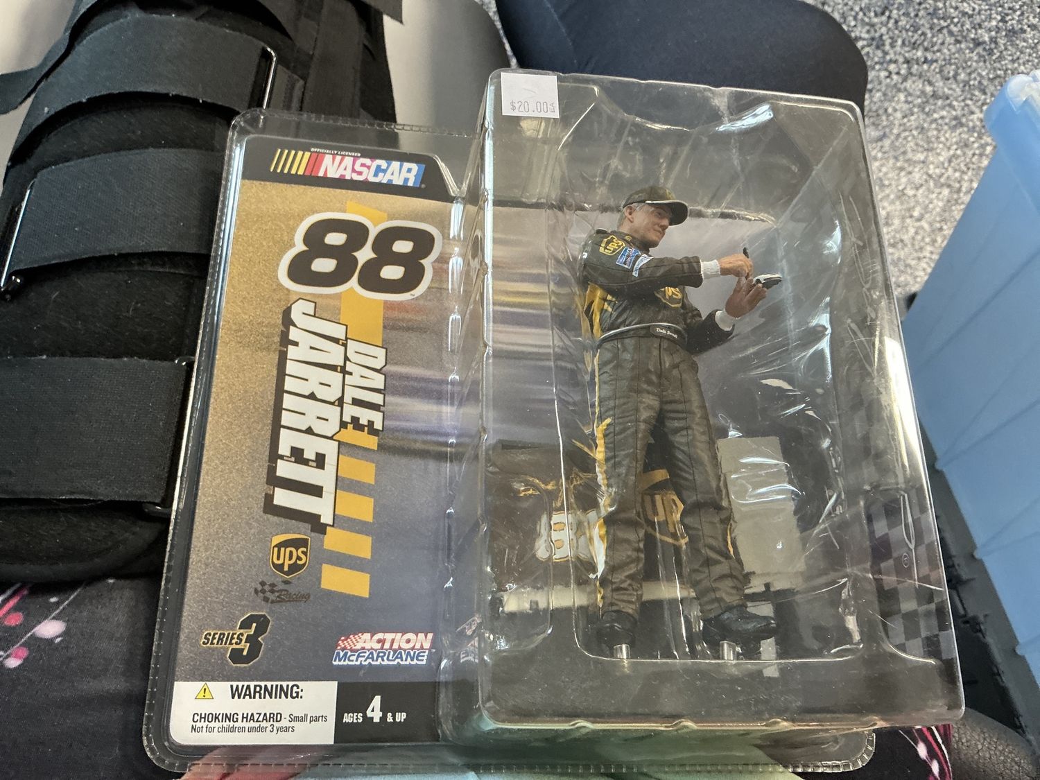 Dale Jarrett 88 auction figure