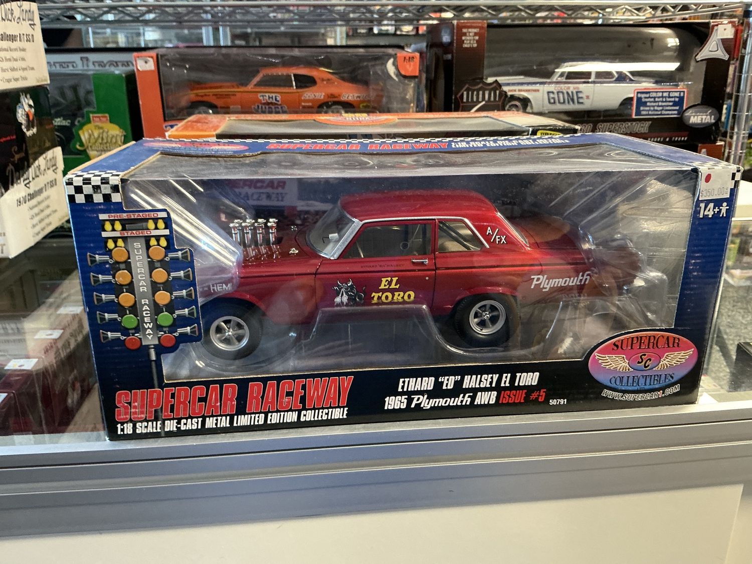 Ethard ed Halsey el toro 1965 Plymouth AWB issue number five