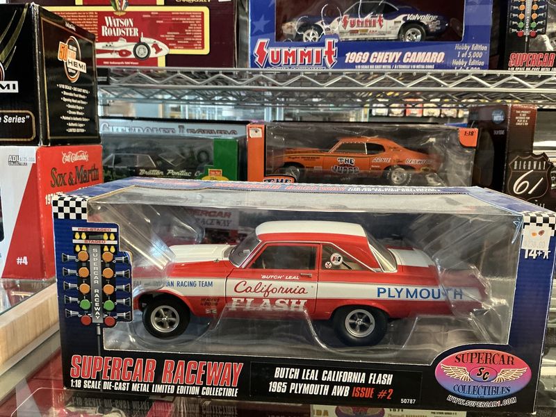 Butch, Leal, California flash 1965 Plymouth AWB