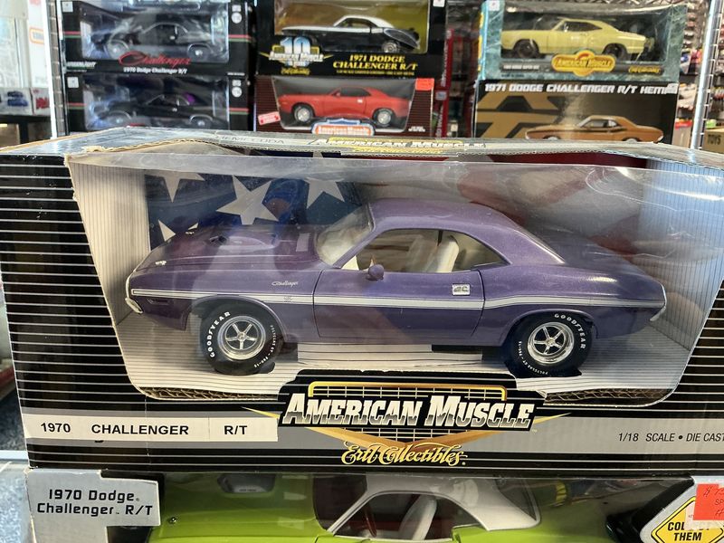 1970 Challenger RT purple