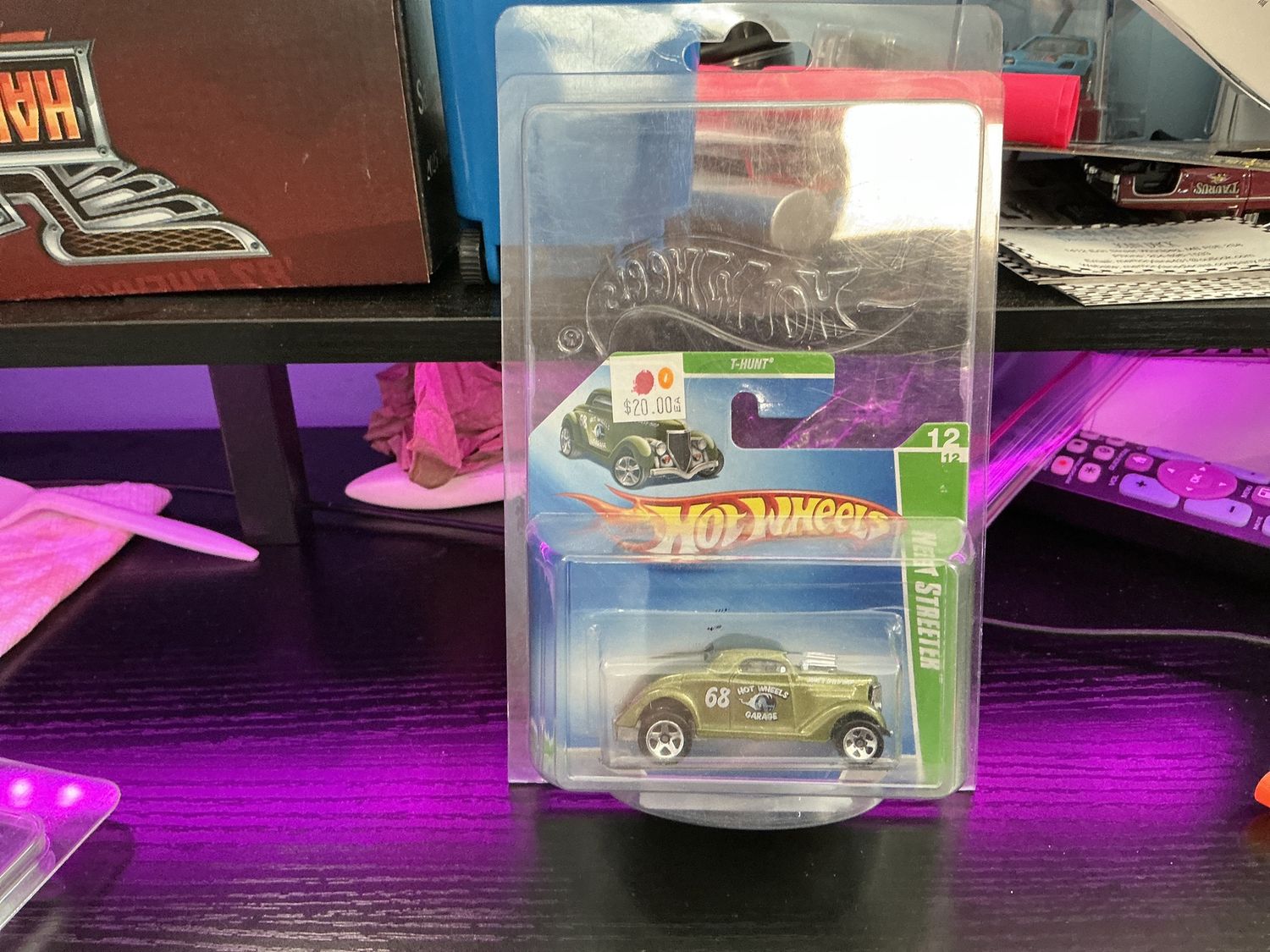 Neet  Streeter short card