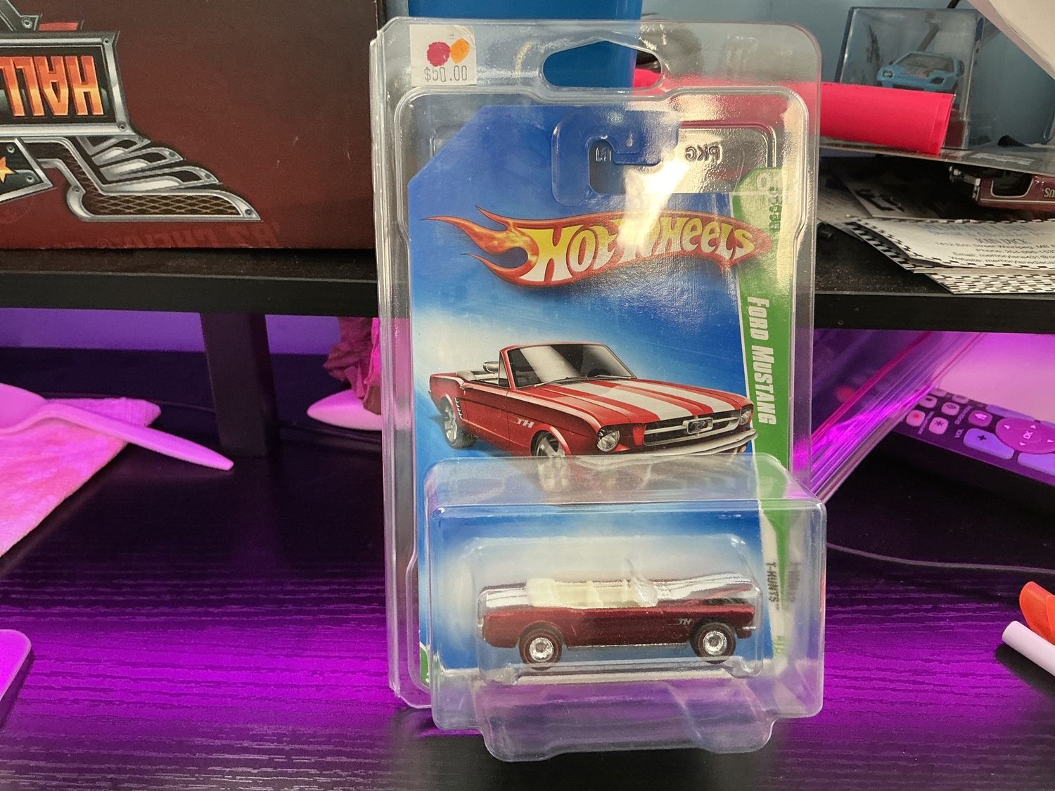 Ford Mustang convertible red