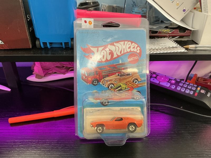 Dixie Challenger orange