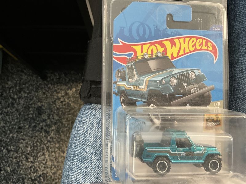 1967 Jeepster commando