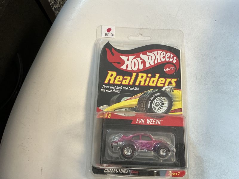 Evil weevil pink