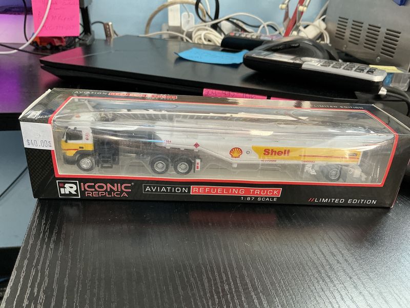 Shell tanker haulier one and 87 scale